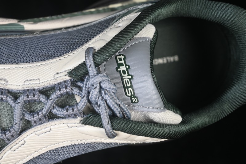 Balenciaga Triple S 2 Gradient Mesh Running Shoes - WTR2G4491