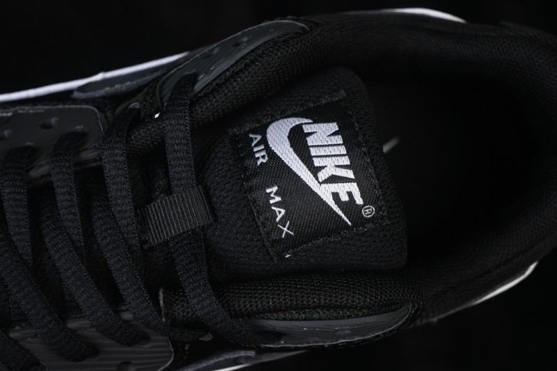 Nike Air Max 90 Retro Running Shoes with Air Cushion - 325213-031