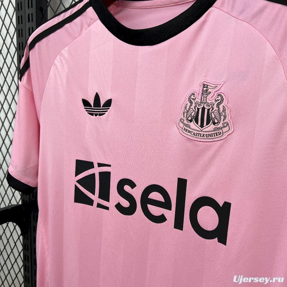 2025/26 Mens Newcastle United Goalkeeper Jersey