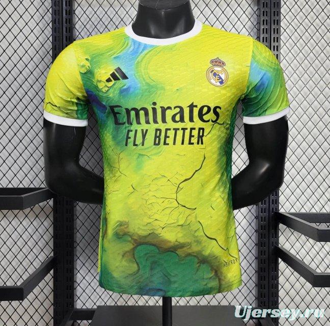 25/26 Player Version Real Madrid Limited Edition Goalkeeper Jersey - Emirates Neon Yellow Marble Design