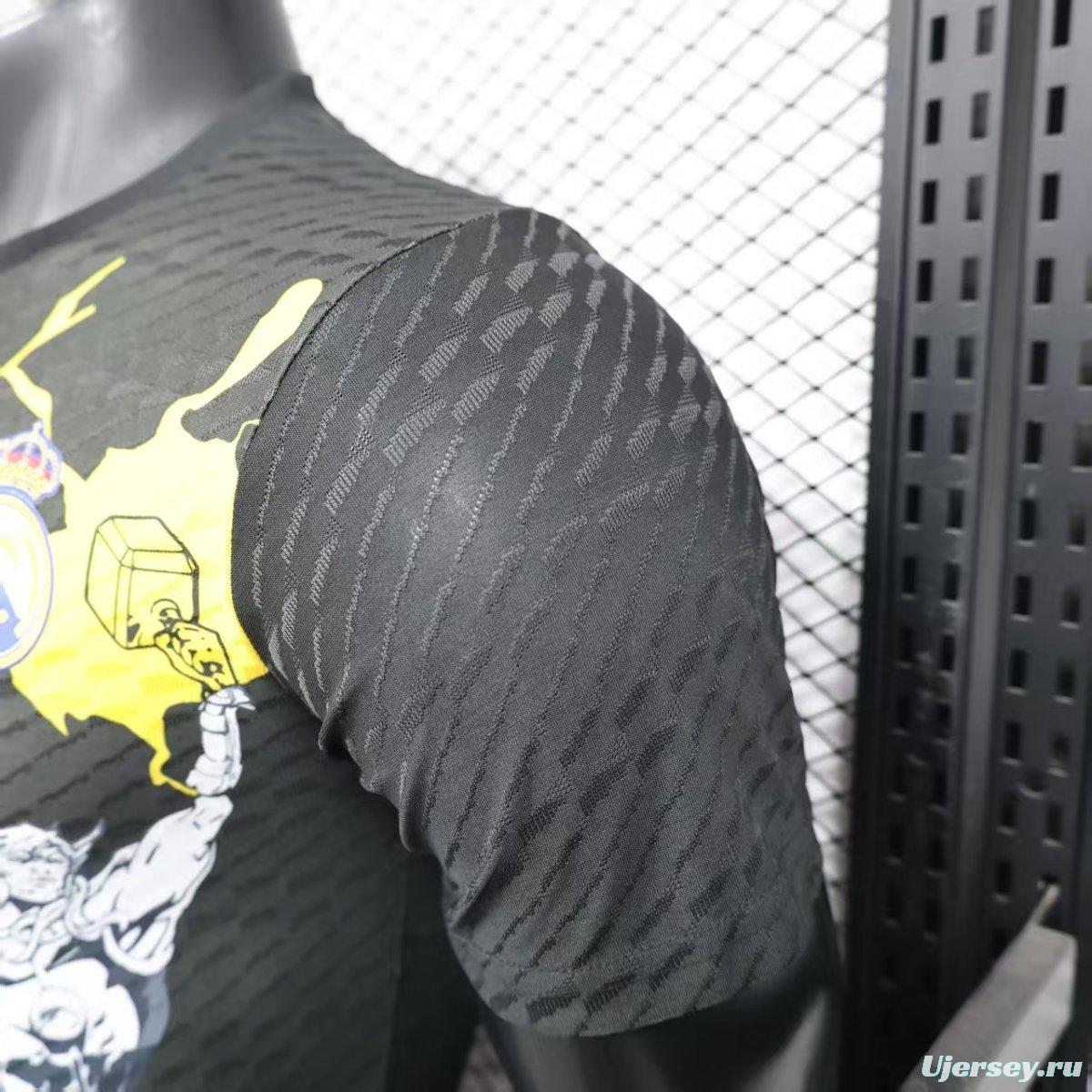 Player Version 25/26 Real Madrid x Avengers Graphic Black Jersey