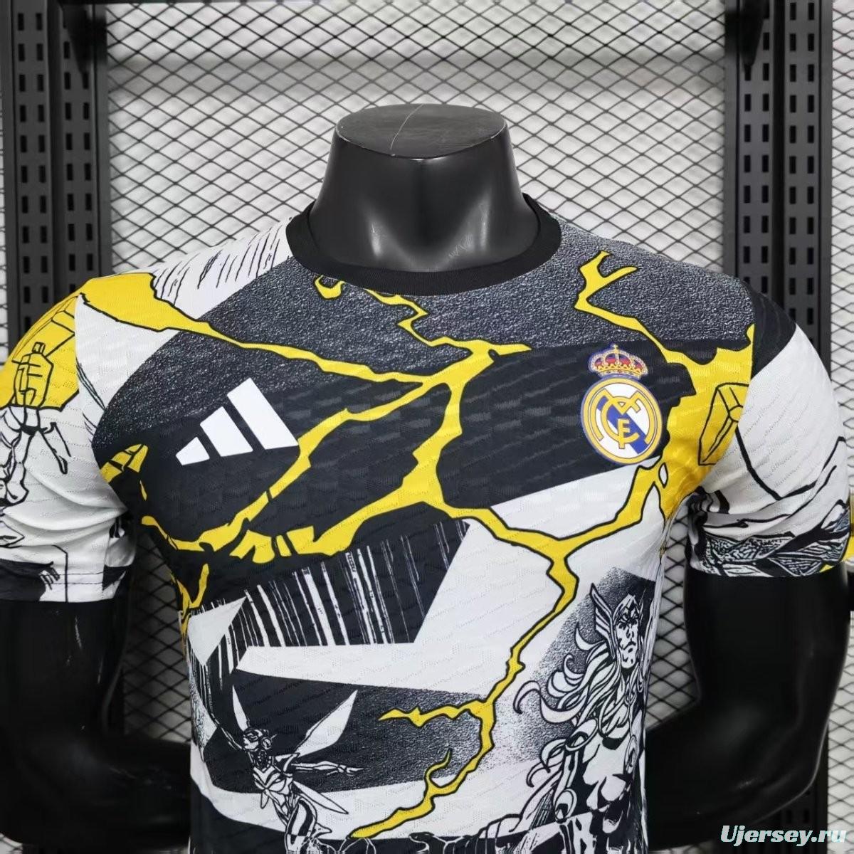 Player Version 25/26 Real Madrid Avengers White Pre-Match Jersey