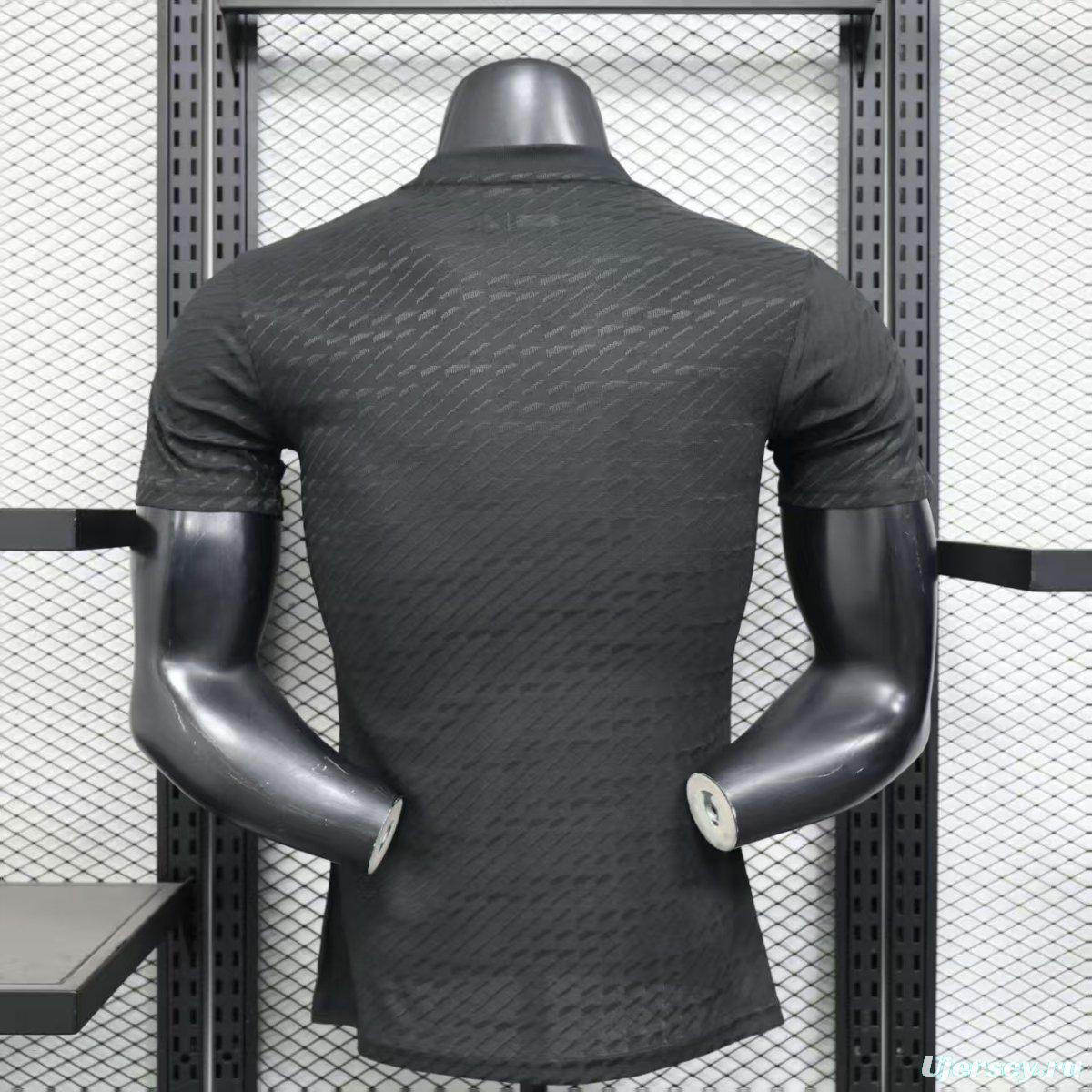 Player Version 25/26 Real Madrid x Avengers Graphic Black Jersey