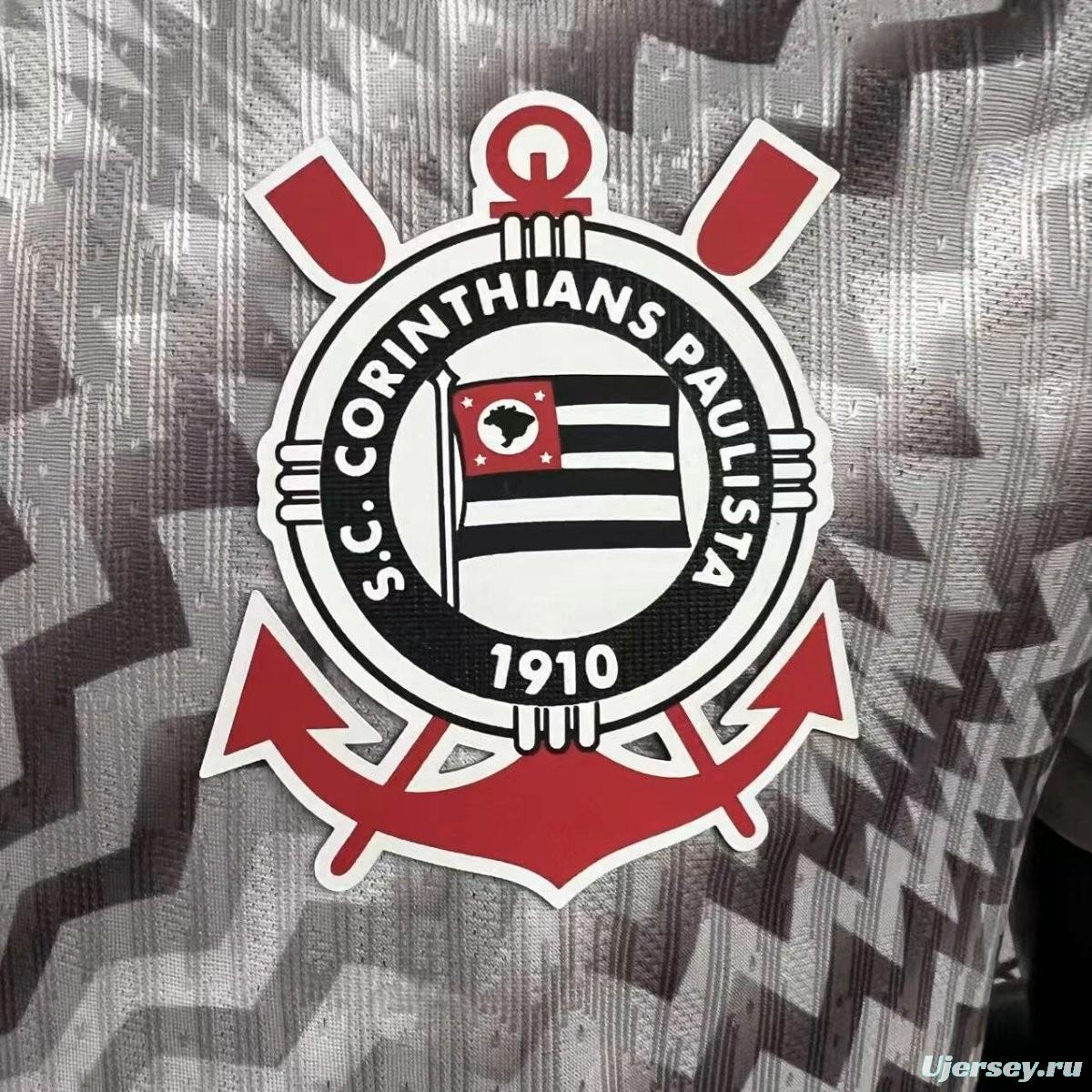 Player Version 26/27 Corinthians Goalkeeper Jersey With Distinctive Black/White Zigzag Pattern
